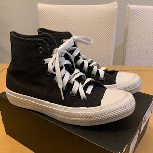 Chuck Taylor Converse hightops